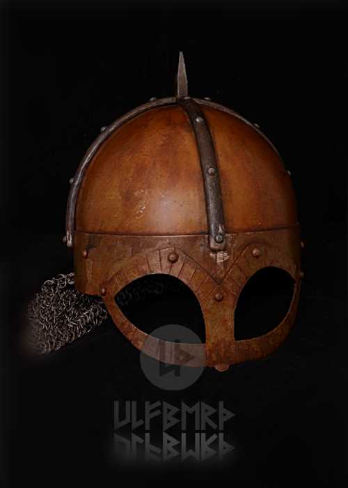 Bild  Gjermundbu Helm mit vernieteter Brünne Stahl
