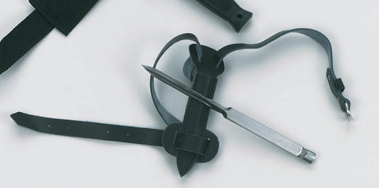Sleeve-Daggers